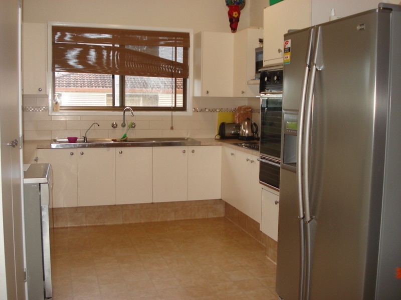 98  Long St., Cleveland QLD 4163