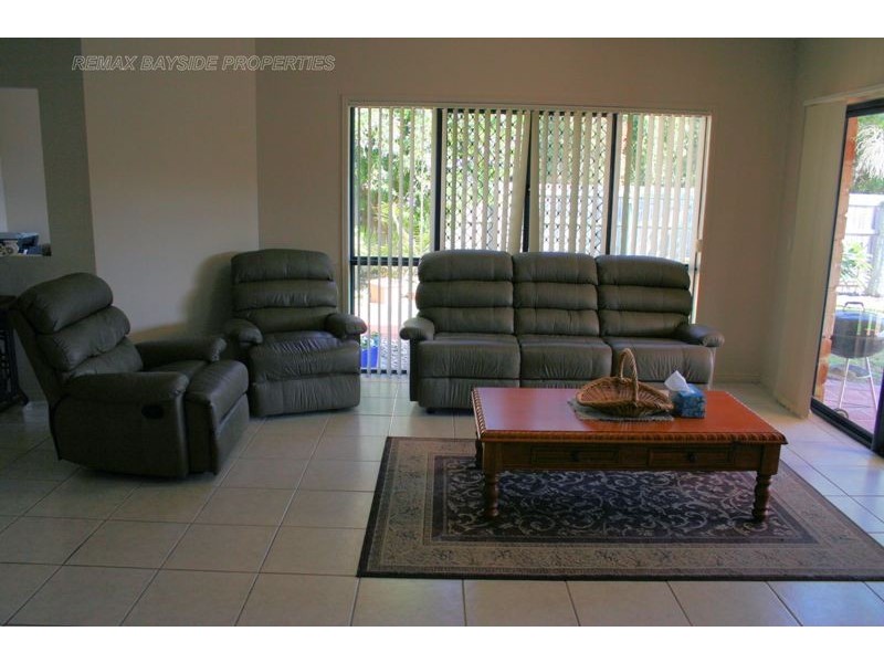 18 Manning Esplanade, Thornlands QLD 4164