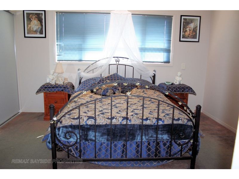 18 Manning Esplanade, Thornlands QLD 4164