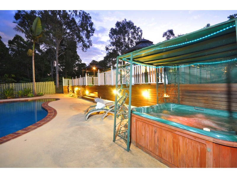 12 Timbertop Ct, Capalaba QLD 4157