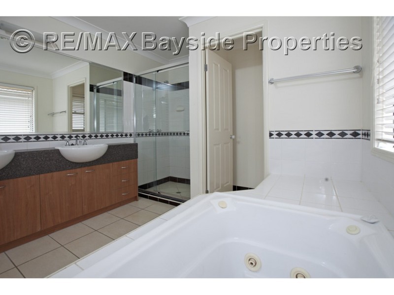 43 Waterville Drive, Thornlands QLD 4164