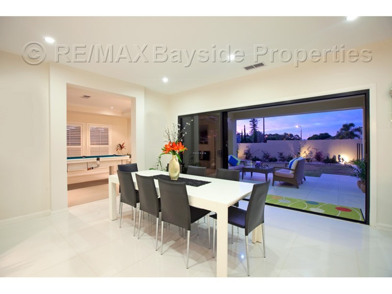 73 Beachcrest Road, Wellington Point QLD 4160