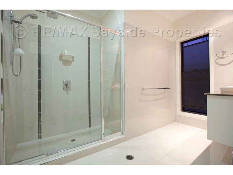 73 Beachcrest Road, Wellington Point QLD 4160