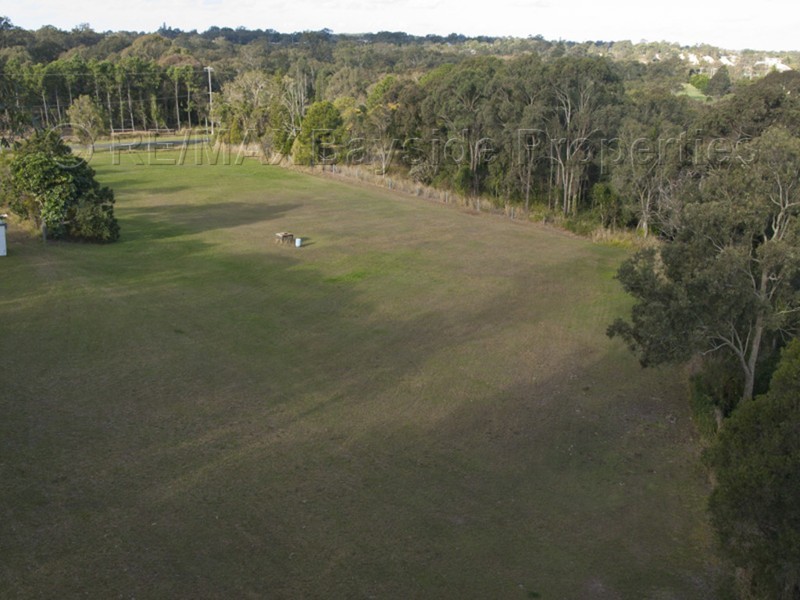 219 Sunnydene Road, Capalaba West QLD 4157