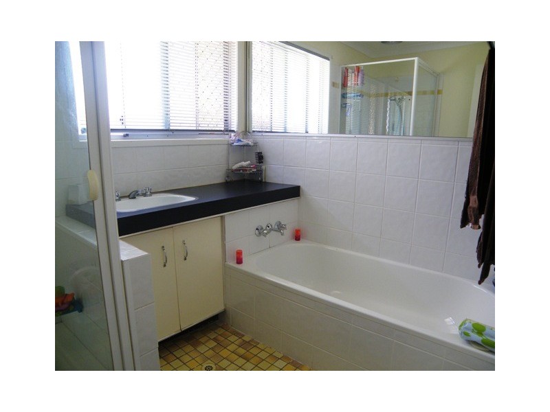 32 VIENNA ROAD, Alexandra Hills QLD 4161
