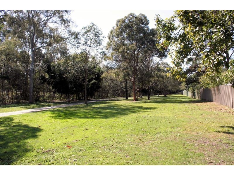 61 LOBELIA AVENUE, Daisy Hill QLD 4127