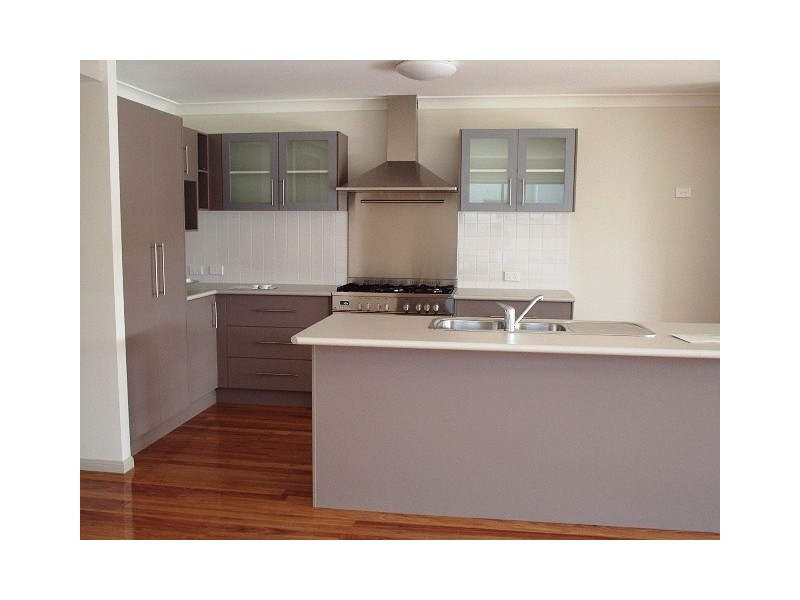 11 CYAN PLACE, Redland Bay QLD 4165