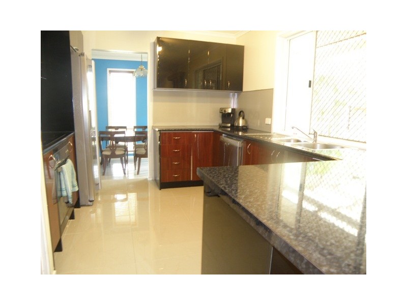 8 MORAY COURT, Alexandra Hills QLD 4161