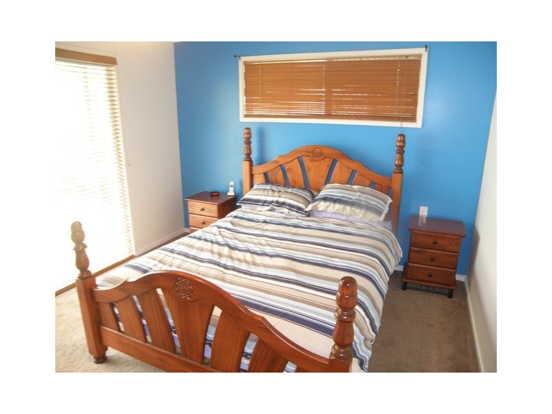 8 MORAY COURT, Alexandra Hills QLD 4161