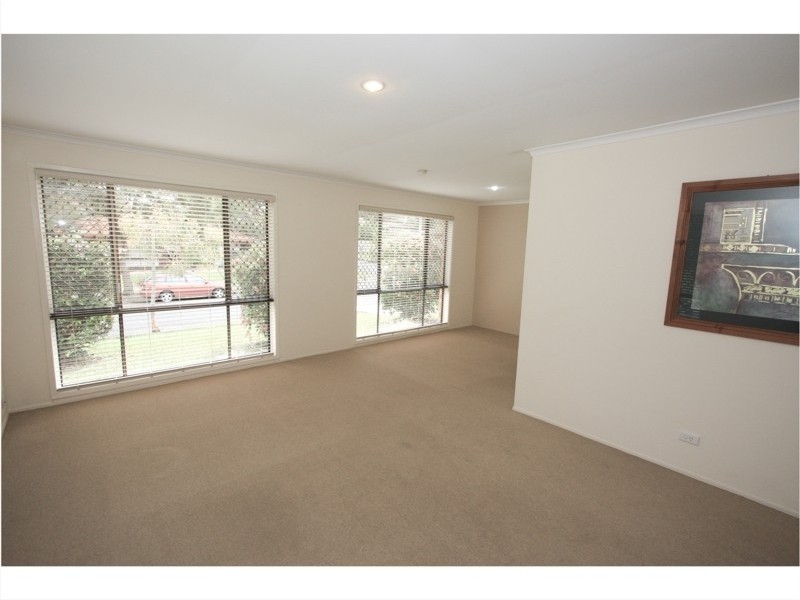 1 Dorking Ct, Alexandra Hills QLD 4161