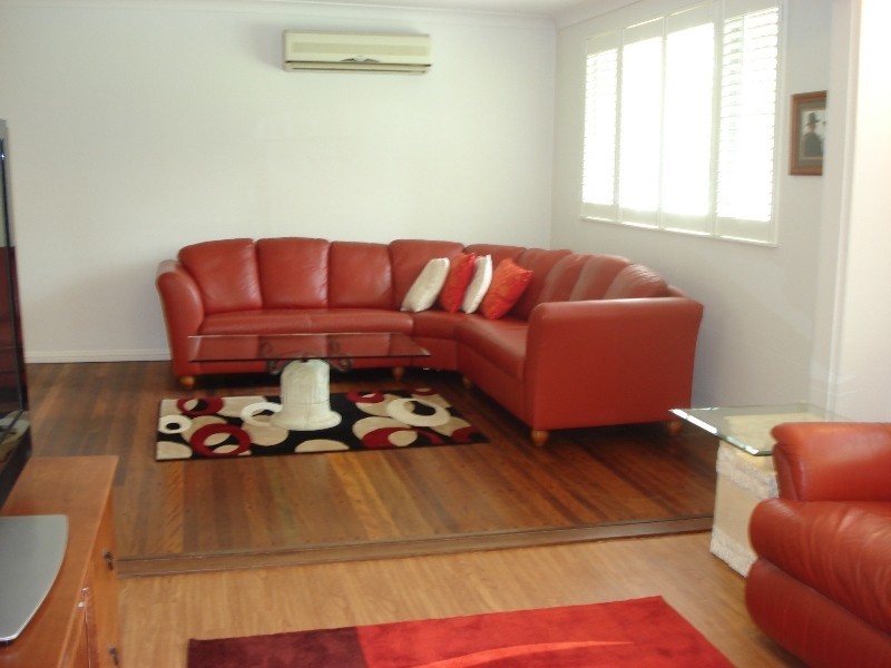 954 New Cleveland Rd, Gumdale QLD 4154