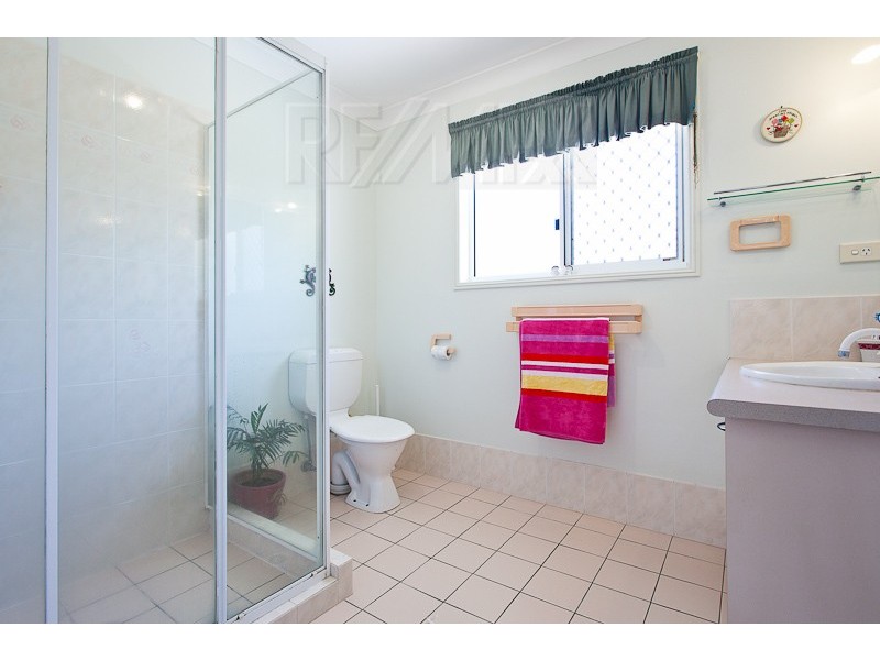 21 Crossley Drive, Wellington Point QLD 4160