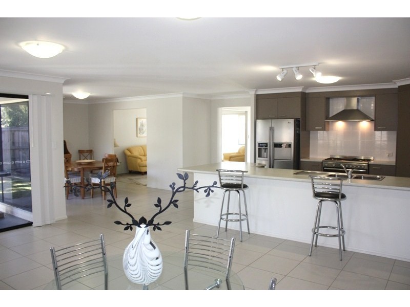 26 Sapium Rd, Redland Bay QLD 4165