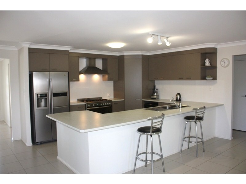 26 Sapium Rd, Redland Bay QLD 4165