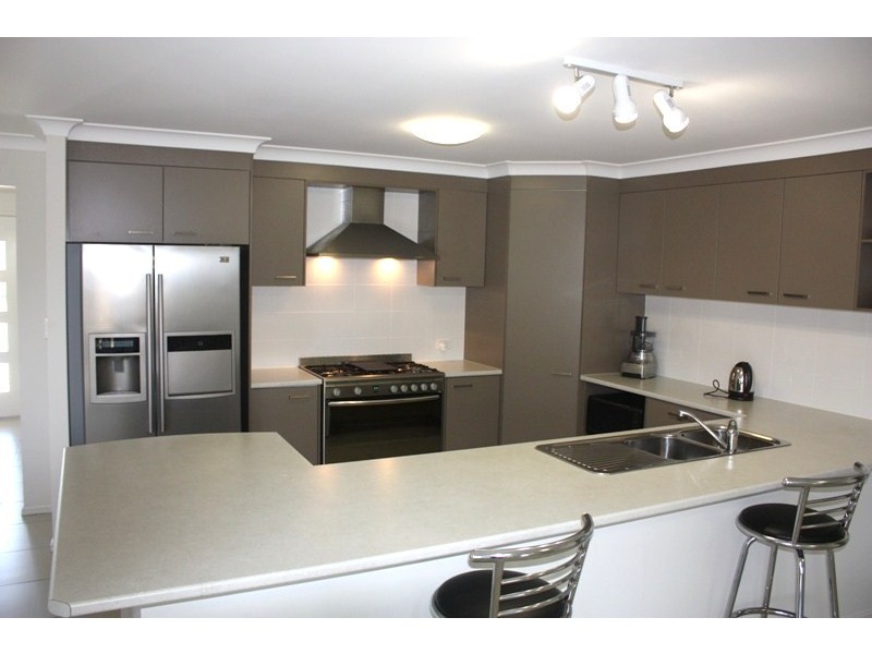 26 Sapium Rd, Redland Bay QLD 4165