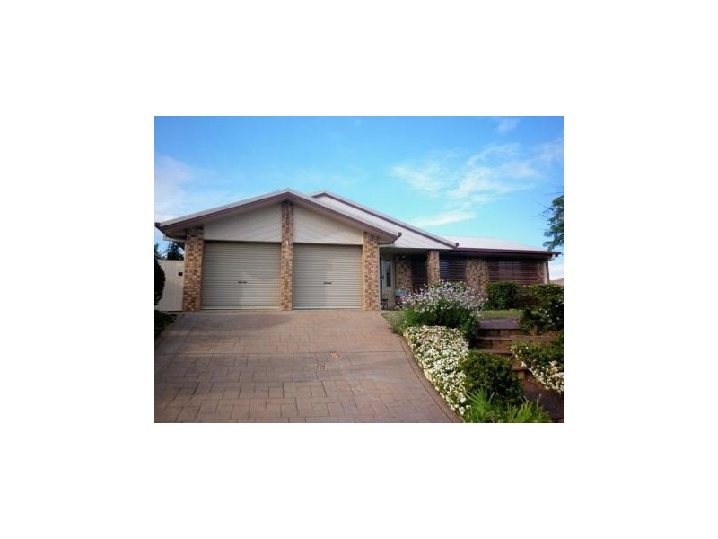10 Montgomery Drive, Wellington Point QLD 4160