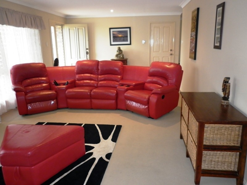 10 Montgomery Drive, Wellington Point QLD 4160