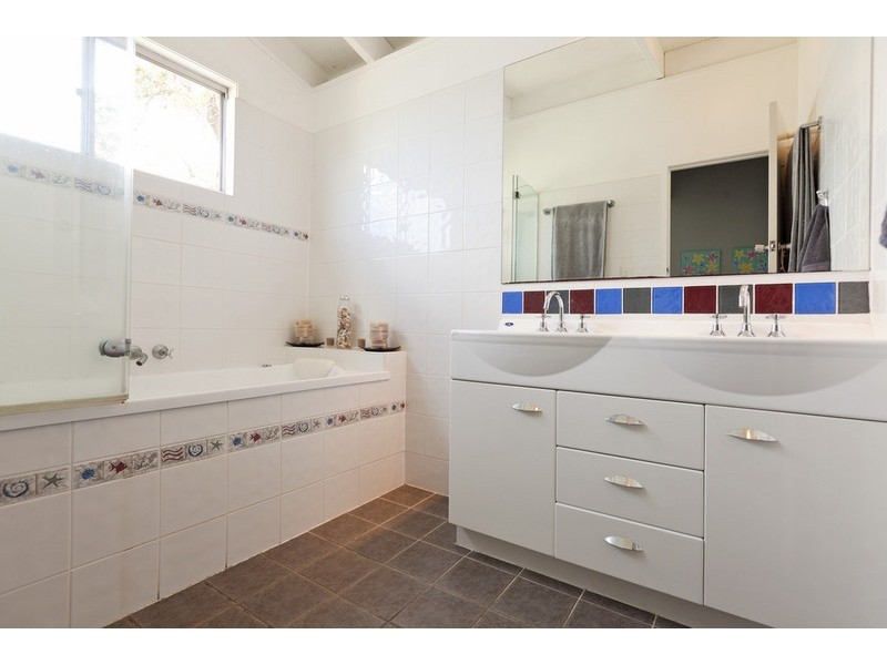 9 Wardley Street, Capalaba QLD 4157