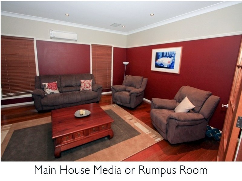 75 Bunker Rd, Victoria Point QLD 4165