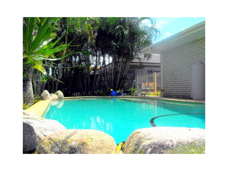 3 Sailfish Avenue, Birkdale QLD 4159