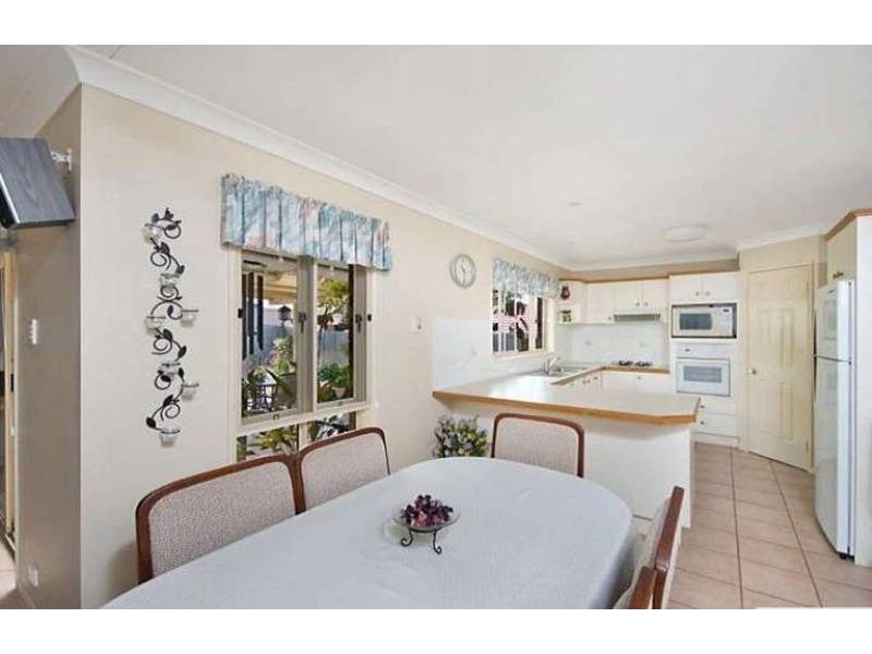 10 Montgomery Drive, Wellington Point QLD 4160