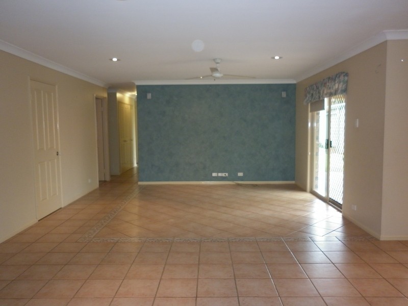 10 Montgomery Drive, Wellington Point QLD 4160