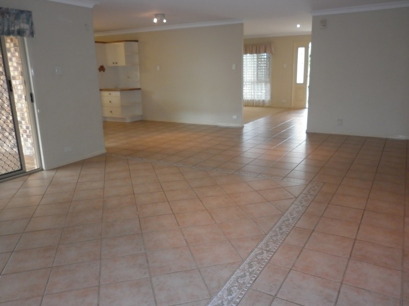 10 Montgomery Drive, Wellington Point QLD 4160