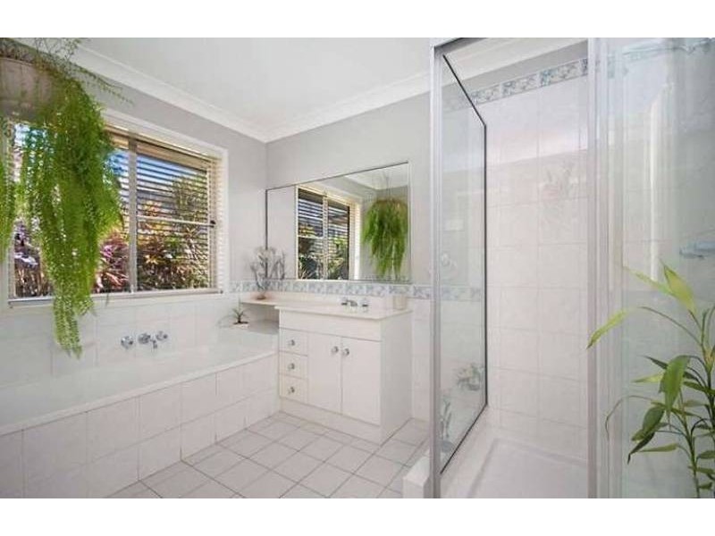 10 Montgomery Drive, Wellington Point QLD 4160
