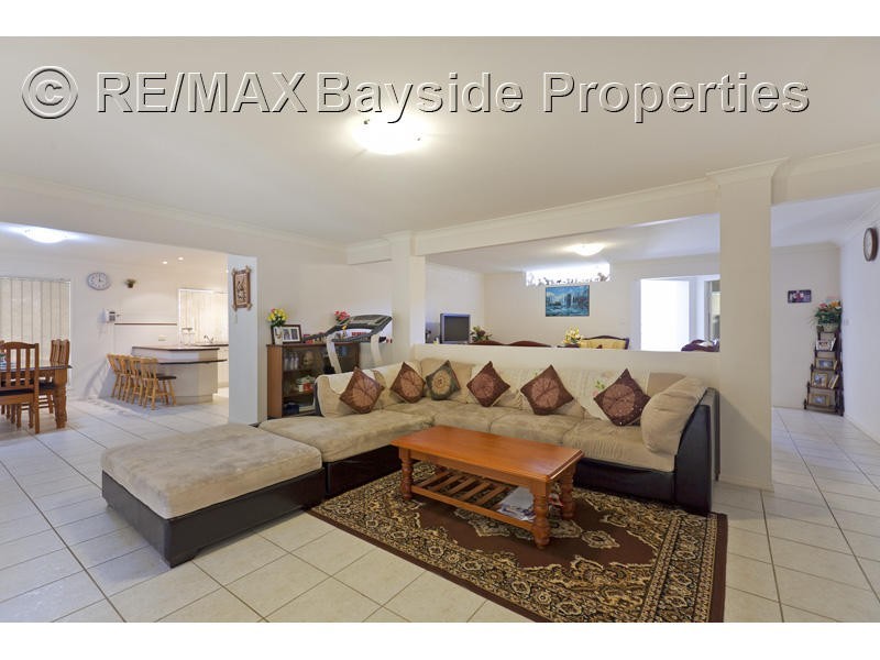 22 Carinyan Drive, Birkdale QLD 4159