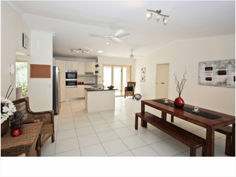 40 Burwood Rd, Alexandra Hills QLD 4161