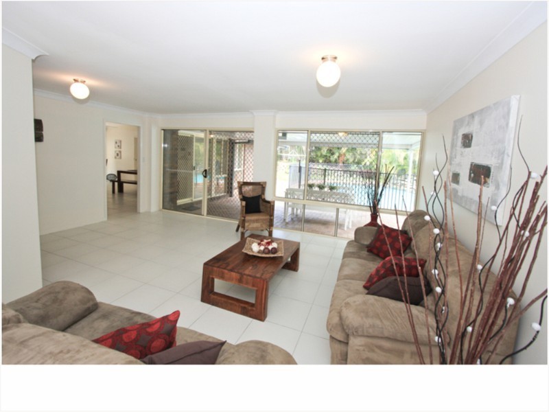 40 Burwood Rd, Alexandra Hills QLD 4161