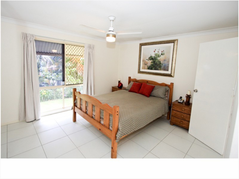 40 Burwood Rd, Alexandra Hills QLD 4161