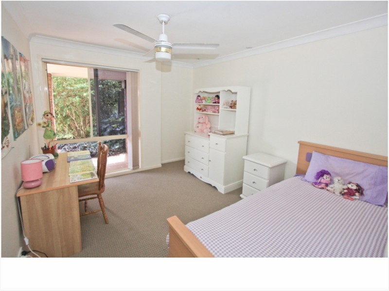 40 Burwood Rd, Alexandra Hills QLD 4161