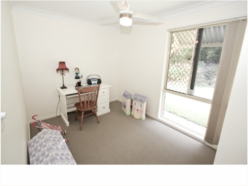 40 Burwood Rd, Alexandra Hills QLD 4161