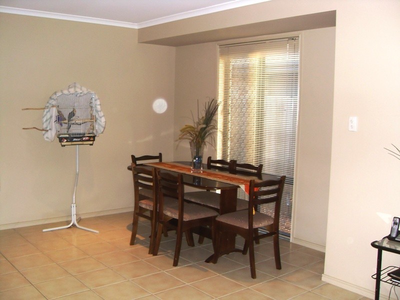 10 Hawkins place, Thornlands QLD 4164