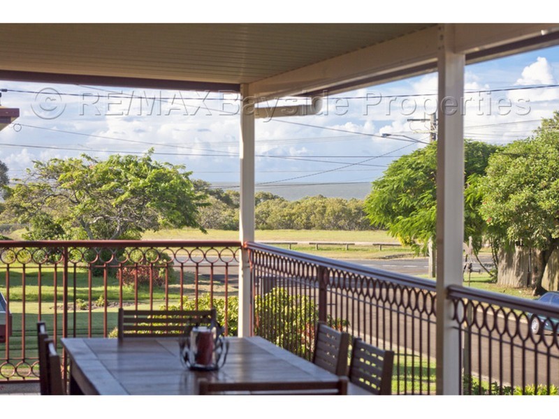 8 Price Avenue, Birkdale QLD 4159