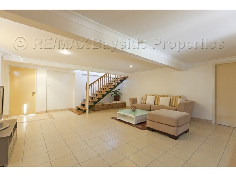 8 Price Avenue, Birkdale QLD 4159