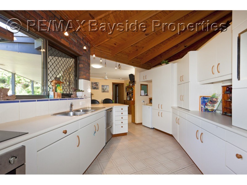 15 Jennifer Street, Birkdale QLD 4159