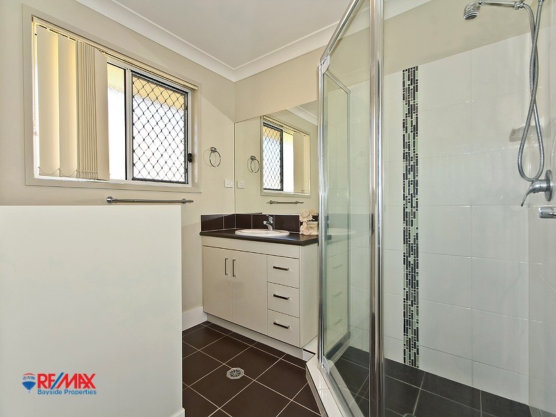 130 ROPLEY ROAD, Wynnum West QLD 4178
