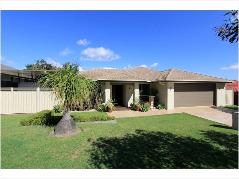 4 Elaine Place, Birkdale QLD 4159