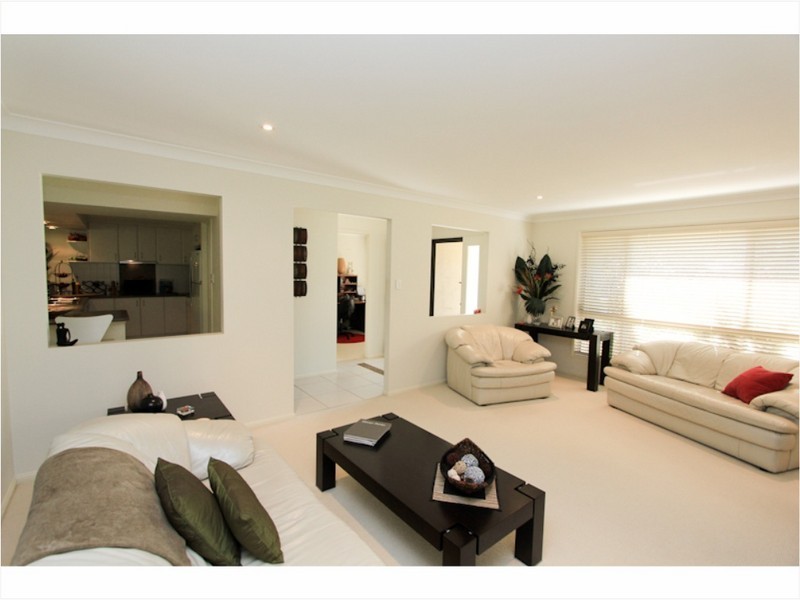 4 Elaine Place, Birkdale QLD 4159