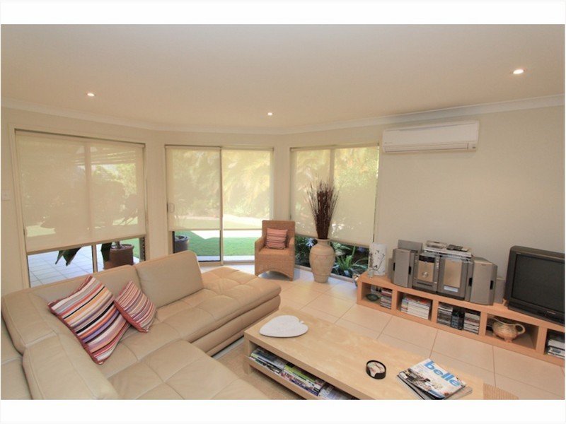 4 Elaine Place, Birkdale QLD 4159