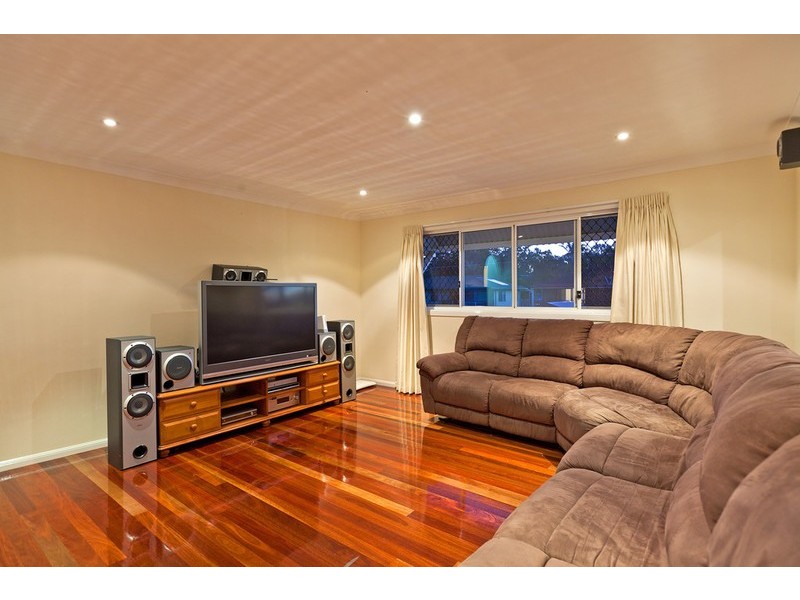 5 Price Avenue, Birkdale QLD 4159