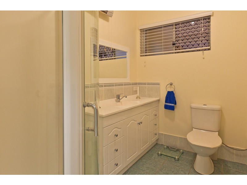 5 Price Avenue, Birkdale QLD 4159