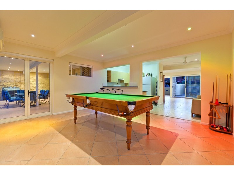 5 Price Avenue, Birkdale QLD 4159