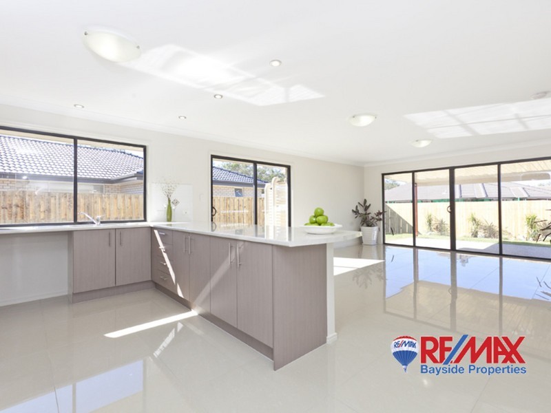 7 Wallaman Cl, Waterford QLD 4133