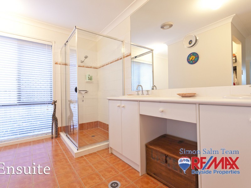 16 Conley Ave, Thornlands QLD 4164