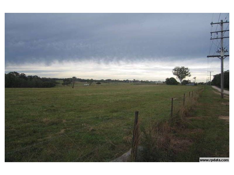 101 Orchard Road, Redland Bay QLD 4165