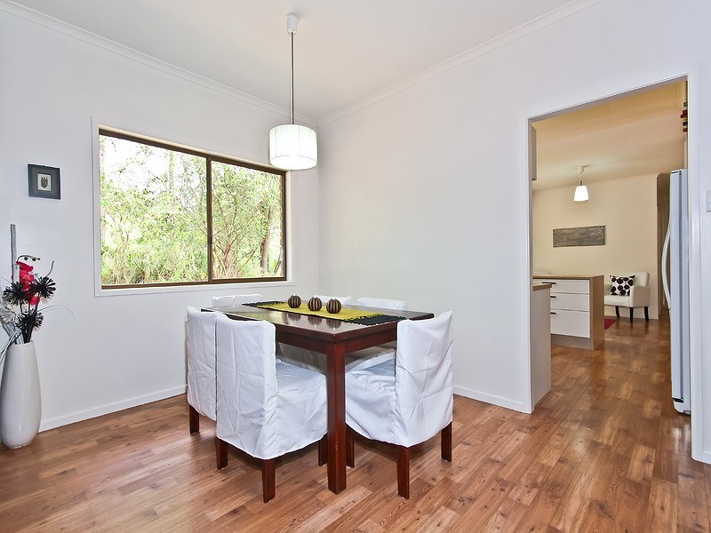 98 Avalon Rd, Sheldon QLD 4157