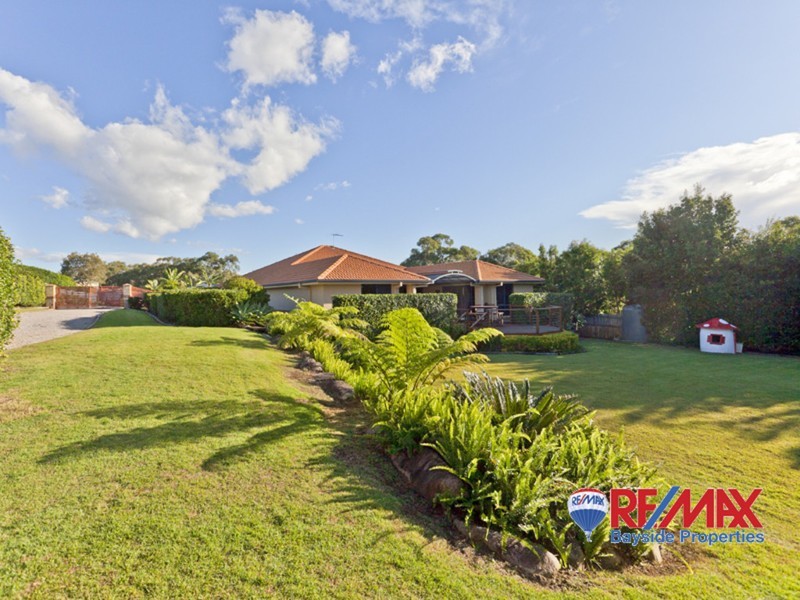 15 Malcomia Street, Redland Bay QLD 4165
